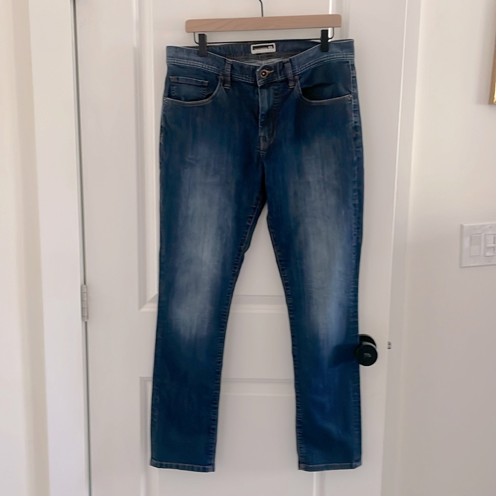 Travis Mathew jeans